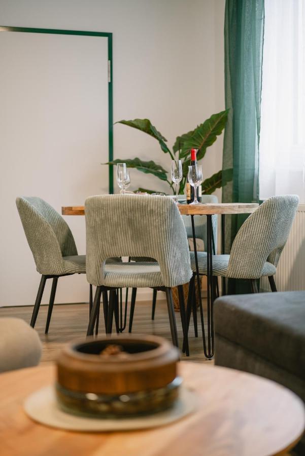 Apartment 2-zimmer Themen-apartment Im Zentrum, Naehe Oper Bayreuth